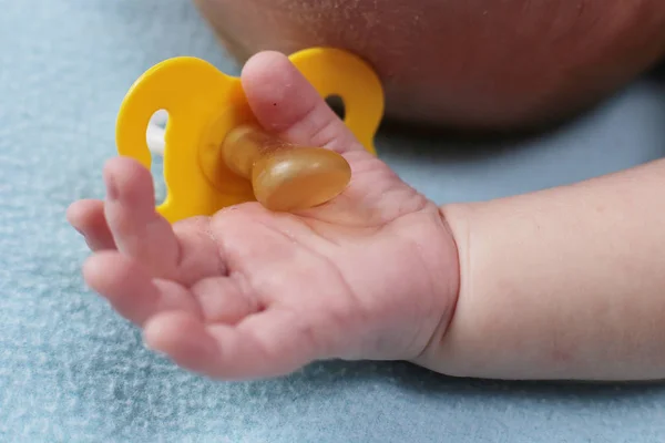 Infant Two Months Old Macro Photo Palm Kid View Line — Stock Photo, Image