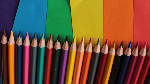 Matite Colorate Disegno Creatività Brillante Sfondo Arcobaleno Attrezzature Scolastiche Vero — Foto Stock