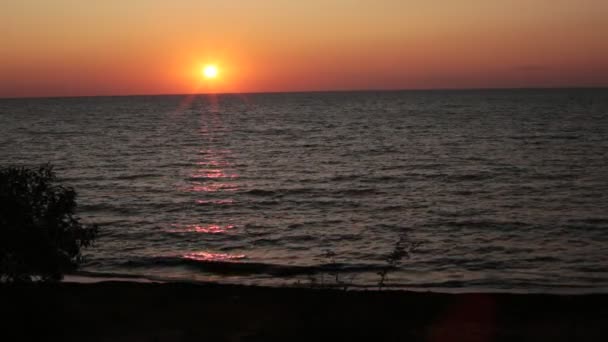 Dawn Kleine Golven Zee Video Voor Meditatie Ontspanning Prachtige Zonsondergang — Stockvideo