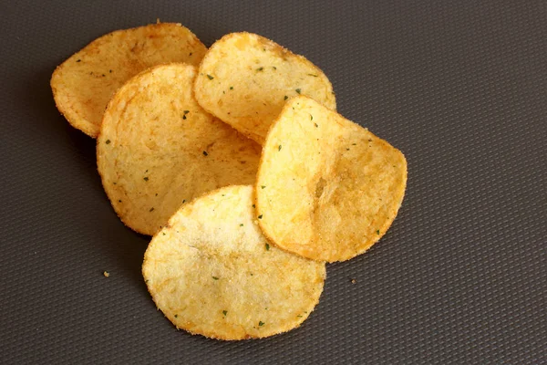 Aptitretande Mellanmål Mellanmål Med Salt Och Kryddor Potatischips Läcker Och — Stockfoto