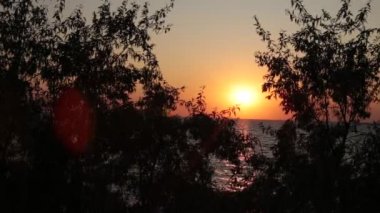 Dünya gezegeninin deniz manzarası doğal güzelliği temiz su ve temiz hava