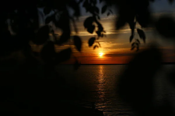 Amanecer Océano Hermosa Vista Las Aguas Increíble Gradiente Colores Cielo — Foto de Stock