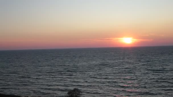 Sonnenaufgang Auf Dem Ozean Schöne Aussicht Auf Das Wasser Und — Stockvideo