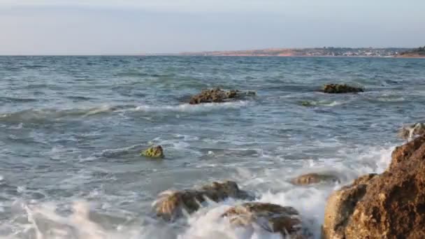 Amanecer Océano Hermosa Vista Del Agua Inusual Gradiente Colores Cielo — Vídeo de stock