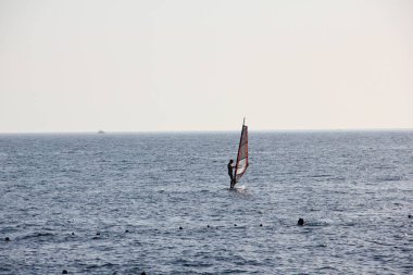 Marmaris / Türkiye - 13 Eylül 2019:Rüzgar Sörfü Yelken ve Su Aktiviteleri