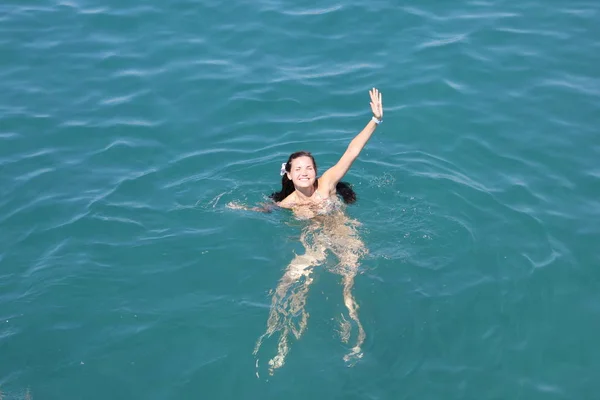 Мармарис Туреччина Вересня 2019 Дівчина Щаслива Мила Плаває Морі Довгим — стокове фото