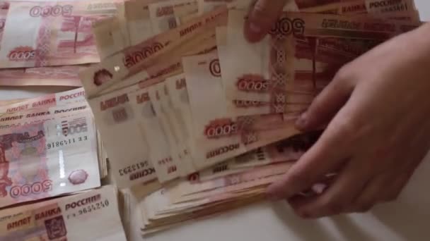 jeu de factures russes fraîchement imprimées 5000 roubles 