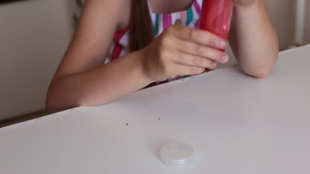 Hands Girl Play Fashion Slime — Stock Video