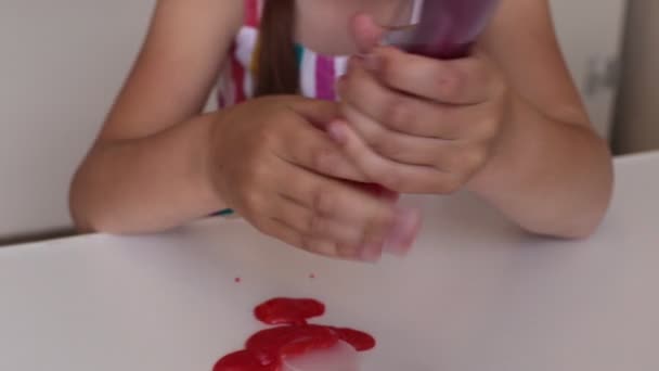 Hands Girl Play Fashion Slime — Stock Video
