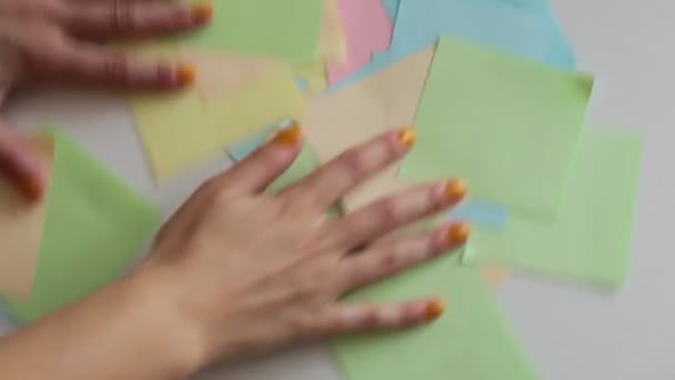 Fortune Dire Aide Morceaux Papier Multicolores Prévisions Intéressantes — Video