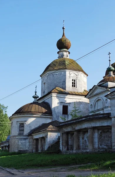 Bygga Fragment Paraskev Pyatnitsy Kyrka Sommaren Eftermiddag Staden Staritsa Tver — Stockfoto