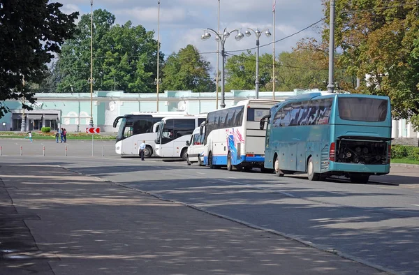 Aparcamiento Autobuses Turísticos Centro Exposiciones Toda Rusia Moscú Rusia —  Fotos de Stock