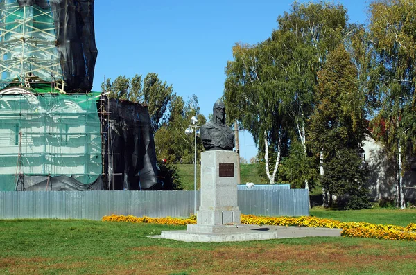 Alexander Nevskys Skulptur Auf Dem Platz Nahe Der Kathedrale Der — Stockfoto