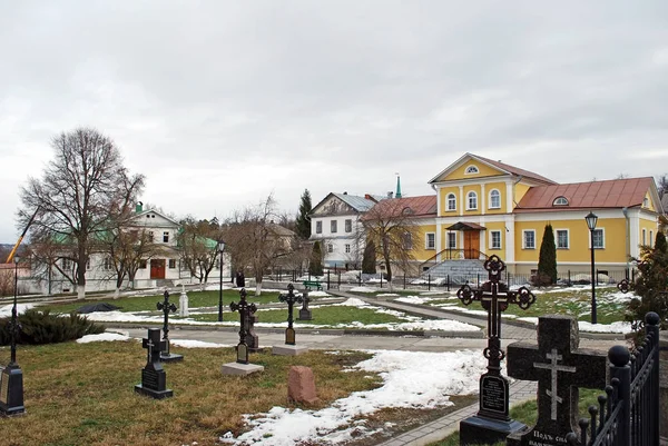 寺の近くの修道院の墓地 修道院 Optina Pustyn Kozelsk ロシア — ストック写真