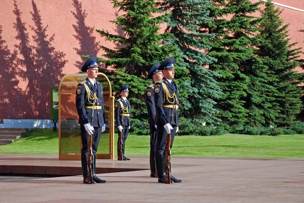 Moscovo Rússia Mudando Guarda Túmulo Soldado Desconhecido Jardim Alexander — Fotografia de Stock