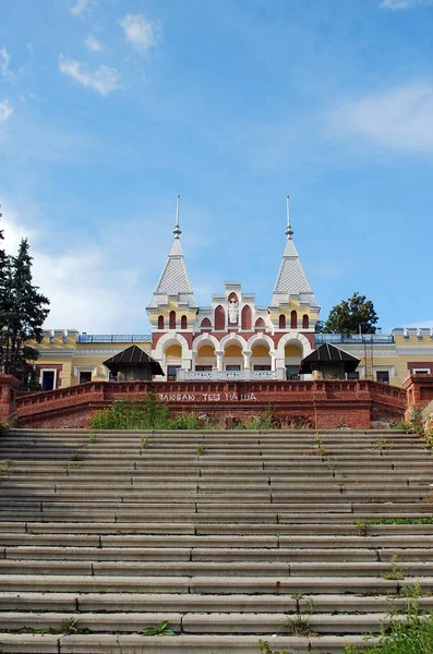 Bodrumdaki tavan. Kiritsakh 'deki Baron von-derwis 'in mülkü. Ryazan bölgesi. Rusya.