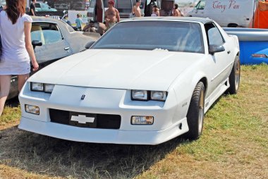 Tushino otomatik Exotica 2010 de Chevrolet Camaro. Moskova. Rusya.