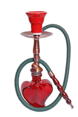 Nargile, beyaz zemin üzerinde kalpler şeklinde, izole.