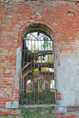 Moskova bölgesi Nikolskoye Ruza köyünde terk edilmiş bir Aziz Nikolaos Kilisesi'nin parçası