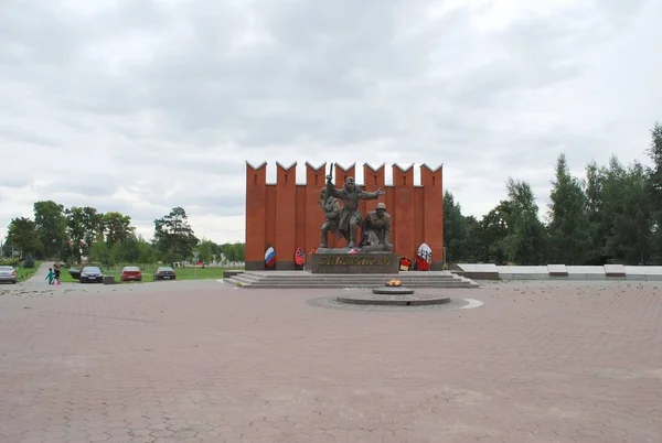 Monumen Untuk Tentara Siberia Dan Api Abadi Museum Peralatan Militer — Stok Foto