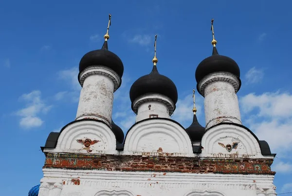 Церковь Покрова Пресвятой Богородицы Юге Тушино Москва — стоковое фото