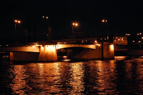 Puente Ushakovsky Sobre Bolshaya Nevka San Petersburgo Conecta Orilla Derecha — Foto de Stock