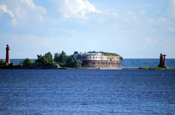 Letni Krajobraz Obwodnicą Fort Peter Zatoce Neva Historyczny Obiekt Obronny — Zdjęcie stockowe