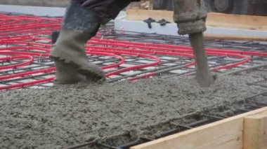 Bir beton zemin ısıtma ile coupler dolgu