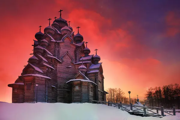 Kilátás Ősi Templom Naplemente Háttér Téli Szezonban — Stock Fotó