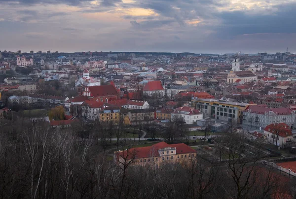 Večerní Panorama Města Vilnius Litvě Nočním Osvětlením Pohled Nahoru — Stock fotografie