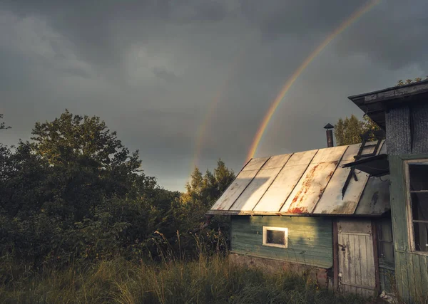 Rustic Wooden Bathhouse Field Stormy Sky Rainbow Rural Landscape — Stock Photo, Image