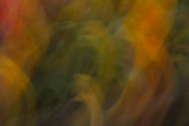 Düzgün akan dalgaların yumuşaklık ve derinlik ve sonsuzluk duygusu gösterilen renk