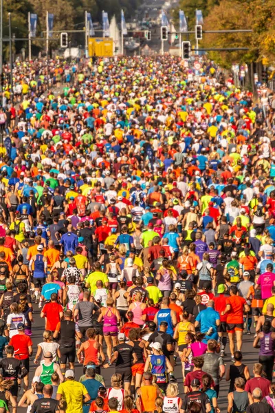 Berlim Alemanha 2018 Bmw Berlin Marathon 2018 Milhares Corredores Participando — Fotografia de Stock