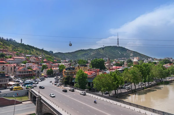 Georgia. Tbilisi. Most a kabina lanovky Stock Snímky