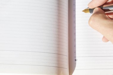 kalem not defterinde yazmak