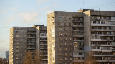 Eski çok katlı apartmanlar