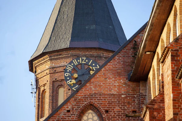 Schöne Antike Uhr Auf Dem Turm — Stockfoto