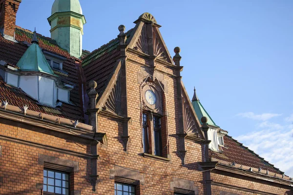 Eski bir bina güzel klasik cephe