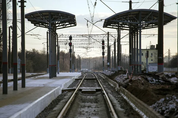 Σιδηροδρόμων Και Σιδηροδρομικό Σταθμό Στο Ύπαιθρο — Φωτογραφία Αρχείου