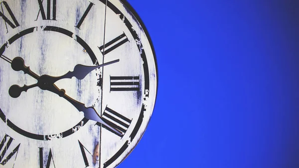 Настінний Годинник Синьому Фоні Тонований — стокове фото