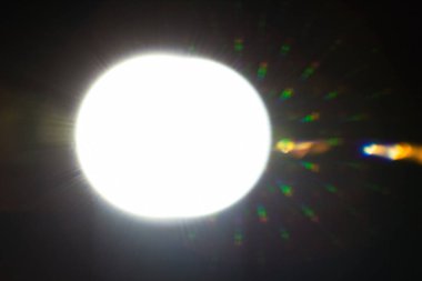 Parlama ve objektif mercek ışık