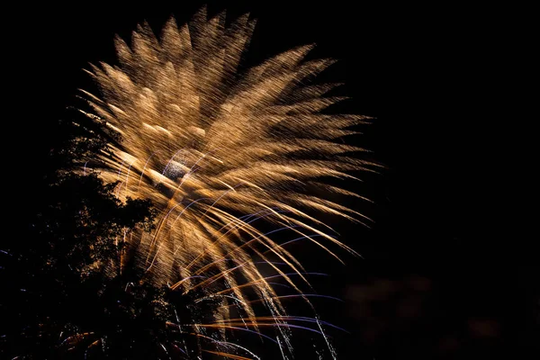 Leuchtende Bunte Bunte Feuerwerke Nachthimmel — Stockfoto