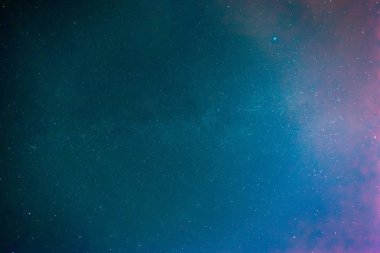 arka plan gece gökyüzünde yıldızlar yüzlerce