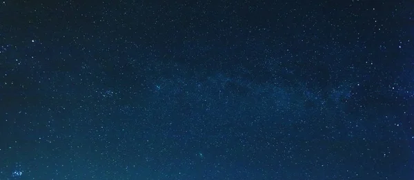 Melkweg Met Miljoenen Sterren Aan Hemel Achtergrond Panorama Afgezwakt — Stockfoto