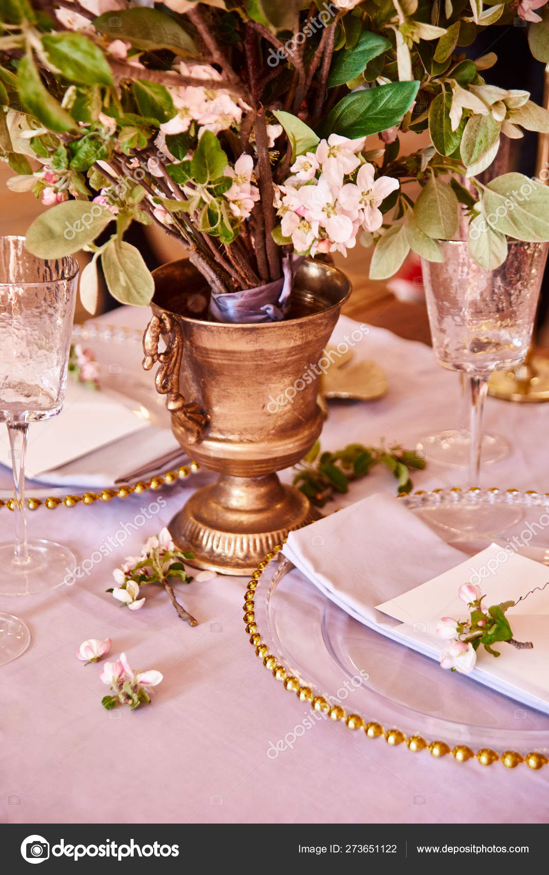 Decor De Mariage Vintage Beau Lieu D Evenement Decoration Creative Couleur Rose Et Or Menu Calligraphie Mariage Photographie Cenchild C Decor De Mariage Vintage Beau Lieu D Evenement Decoration Creative Couleur Rose Et Or Menu Calligraphie Mariage Photographie Cenchild C