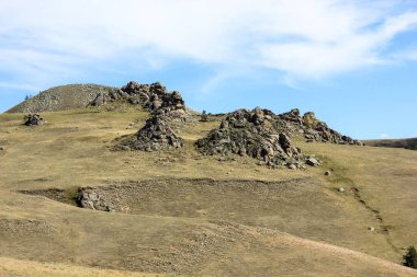 Taş yapıları Suvinian Saksonya kale tepelerde