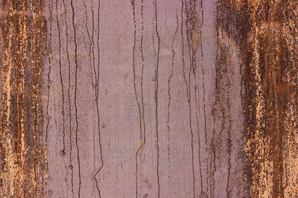 Gamla smutsiga texturerat knäckt röd betongvägg — Stockfoto