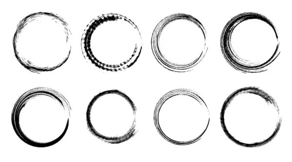 İzole edilmiş siyah desenli mürekkep fırçası çemberleri. — Stok Vektör