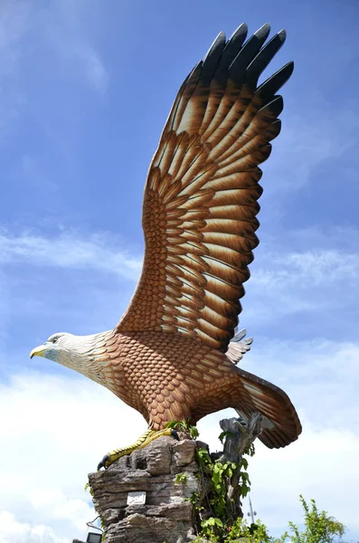 Metre Tall Eagle Sculpture Eagle Square Dataran Lang Kuah Town — Stock Photo, Image