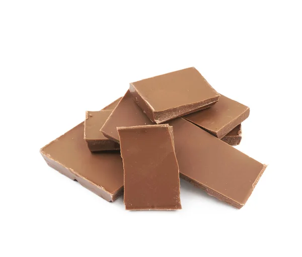 Σωρό κομμάτια σοκολάτας γάλακτος απομονωμένες — Φωτογραφία Αρχείου